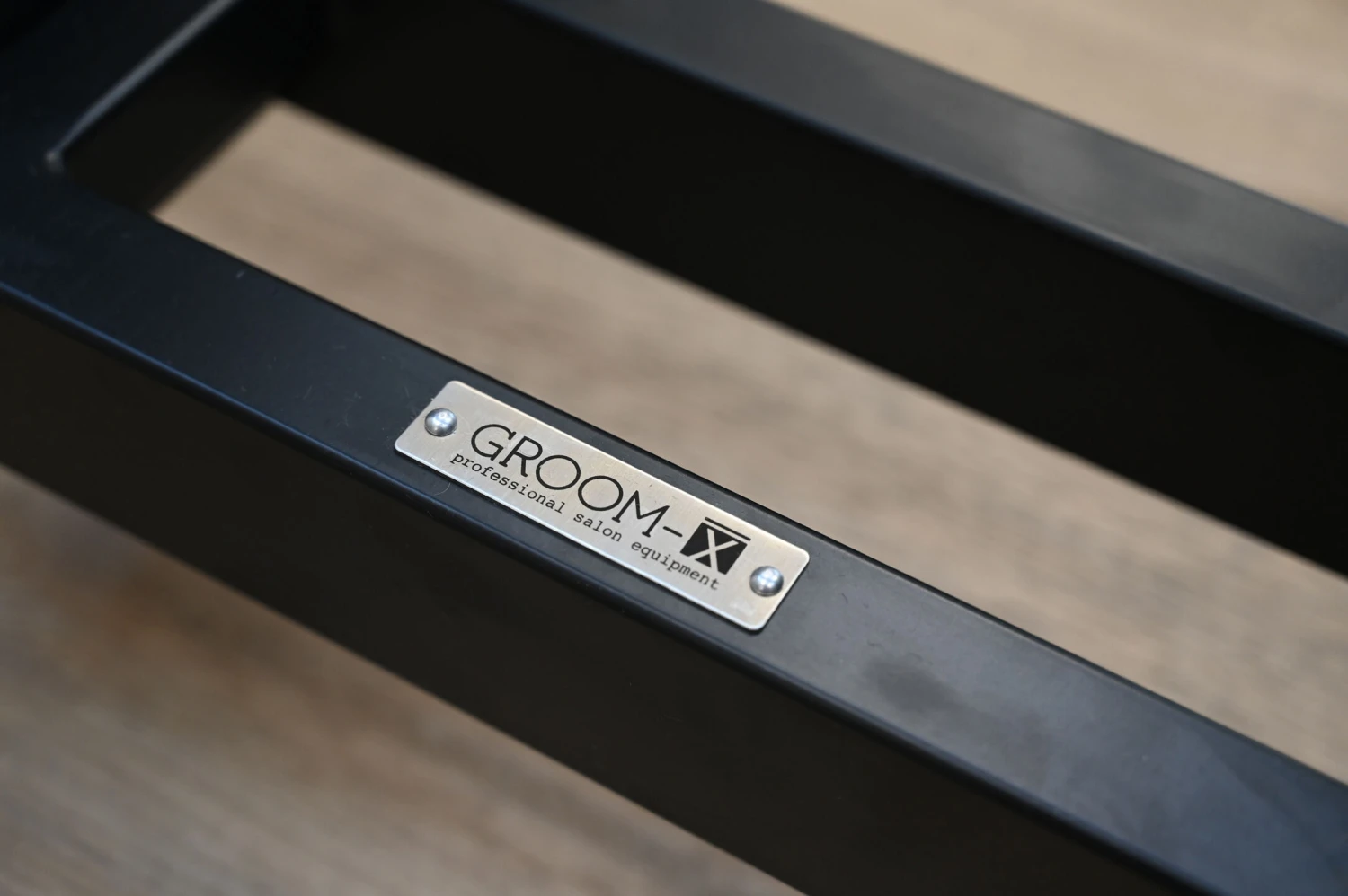 Groom-X Groomania 2023 Electric Grooming 122 X 61 Cm Table Ltd Edition 14 Groom-X Groomania 2023 Electric Grooming 122 X 61 Cm Table Ltd Edition - Image 12