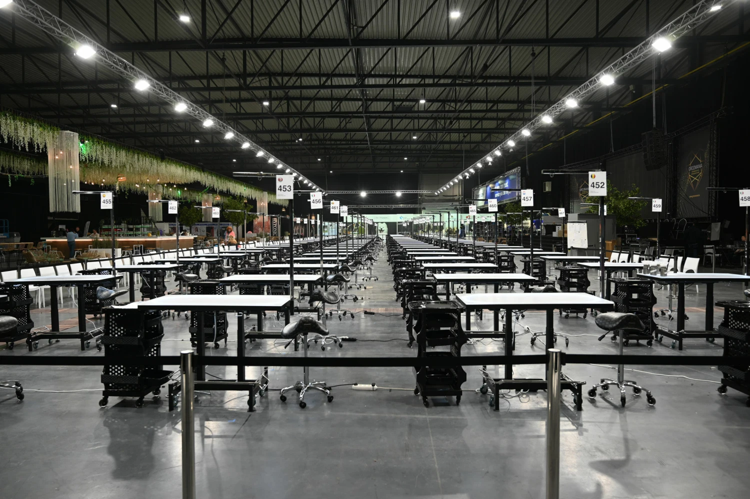 Groom-X Groomania 2023 Electric Grooming 122 X 61 Cm Table Ltd Edition 9 Groom-X Groomania 2023 Electric Grooming 122 X 61 Cm Table Ltd Edition - Image 7