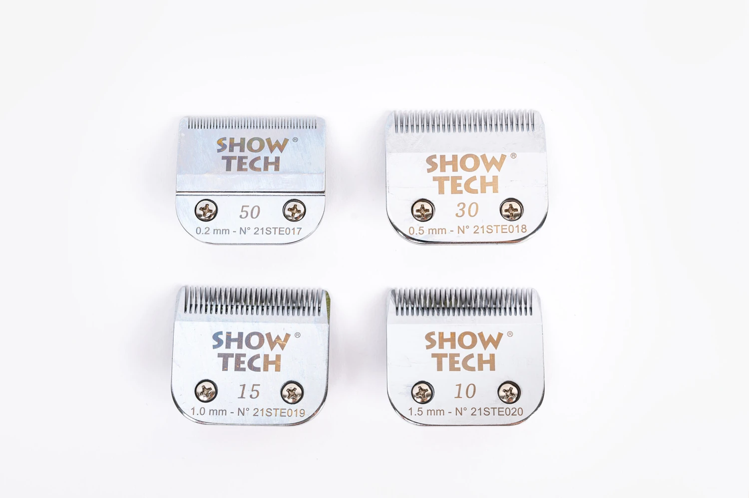 Show Tech Pro Blades Essential Blade Set Short Cuts 4 Pieces 5 Show Tech Pro Blades Essential Blade Set Short Cuts 4 Pieces - Image 3