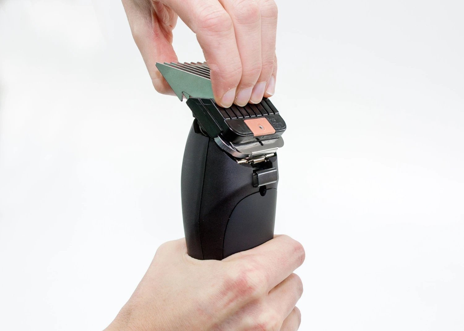 Wahl Snap-on Comb Set Metal 8 Pcs Clipper Attachment 6 Wahl Snap-on Comb Set Metal 8 Pcs Clipper Attachment - Image 4