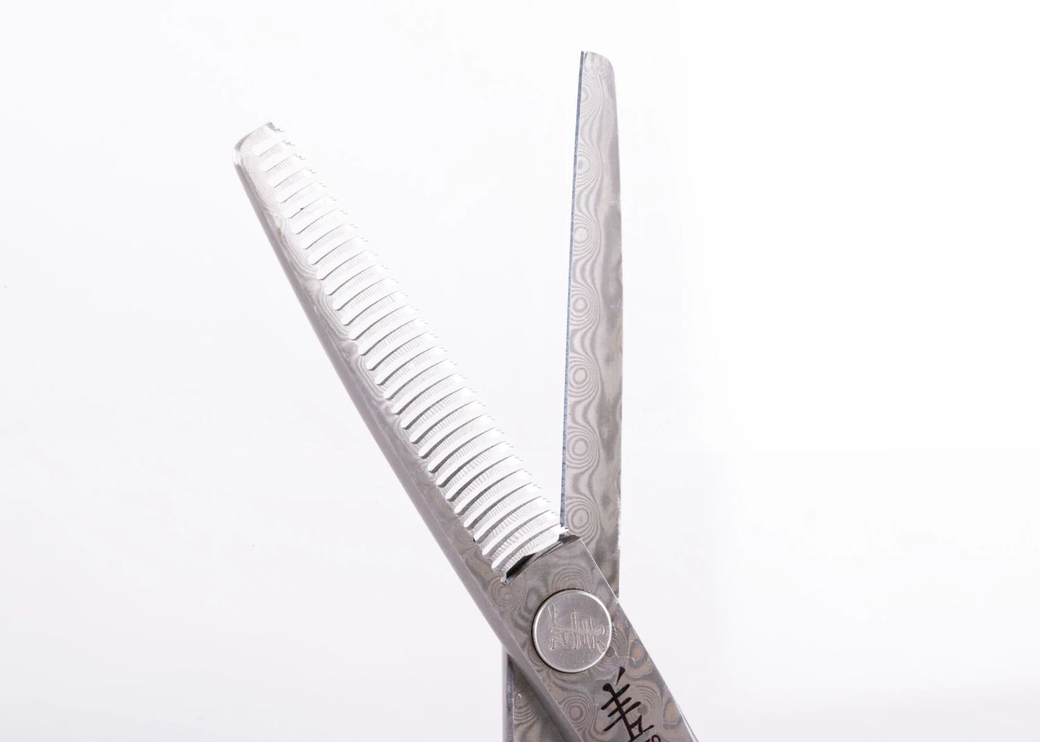 Yento Damascus Series Limited Edition 15,5cm - 6" Blender 30 Teeth 4 Yento Damascus Series Limited Edition 15,5cm - 6" Blender 30 Teeth - Image 2