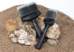 Les Poochs Slicker Double Firm Silver -Pawfect Care Store 25lpo009 010 1 d2b1o5qdzyhx0zuu